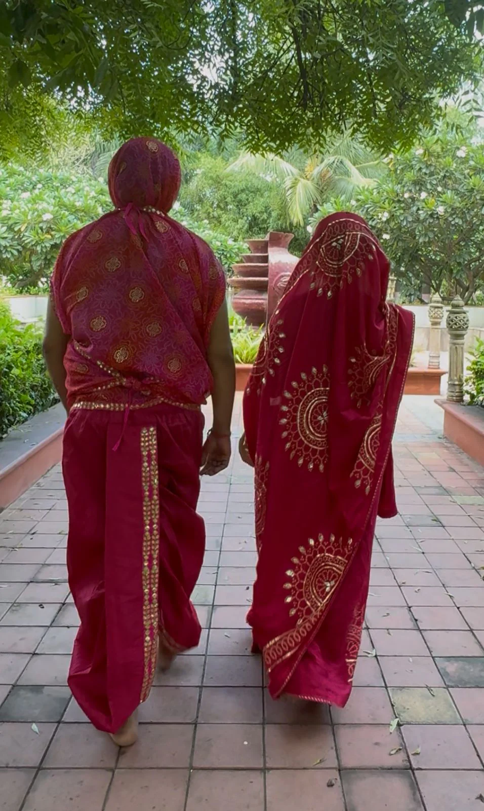 Gota patti Saree with Matching Dhoti & Dupatta (Couple Set) - Image 3